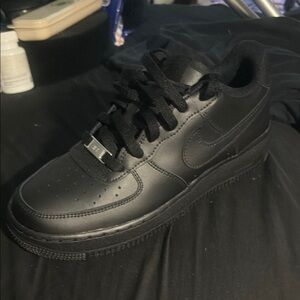 Triple black 07 Nike Black Leather Sneakers with Chunky Midsole